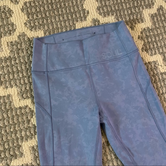 Lululemon In Movement Tights - Oasis Blue Cloudwash - Picture 2 of 6